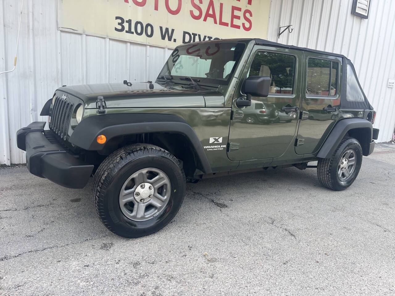Used 2009 Jeep Wrangler Unlimited X RWD image 1