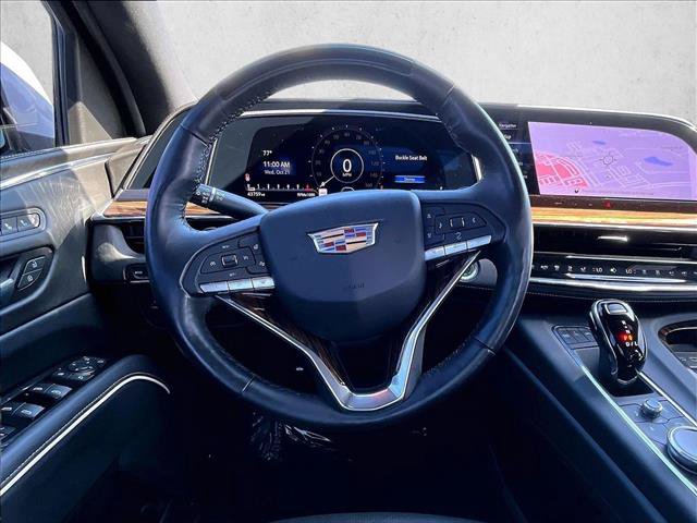 Used 2023 Cadillac Escalade Premium Luxury RWD image 7