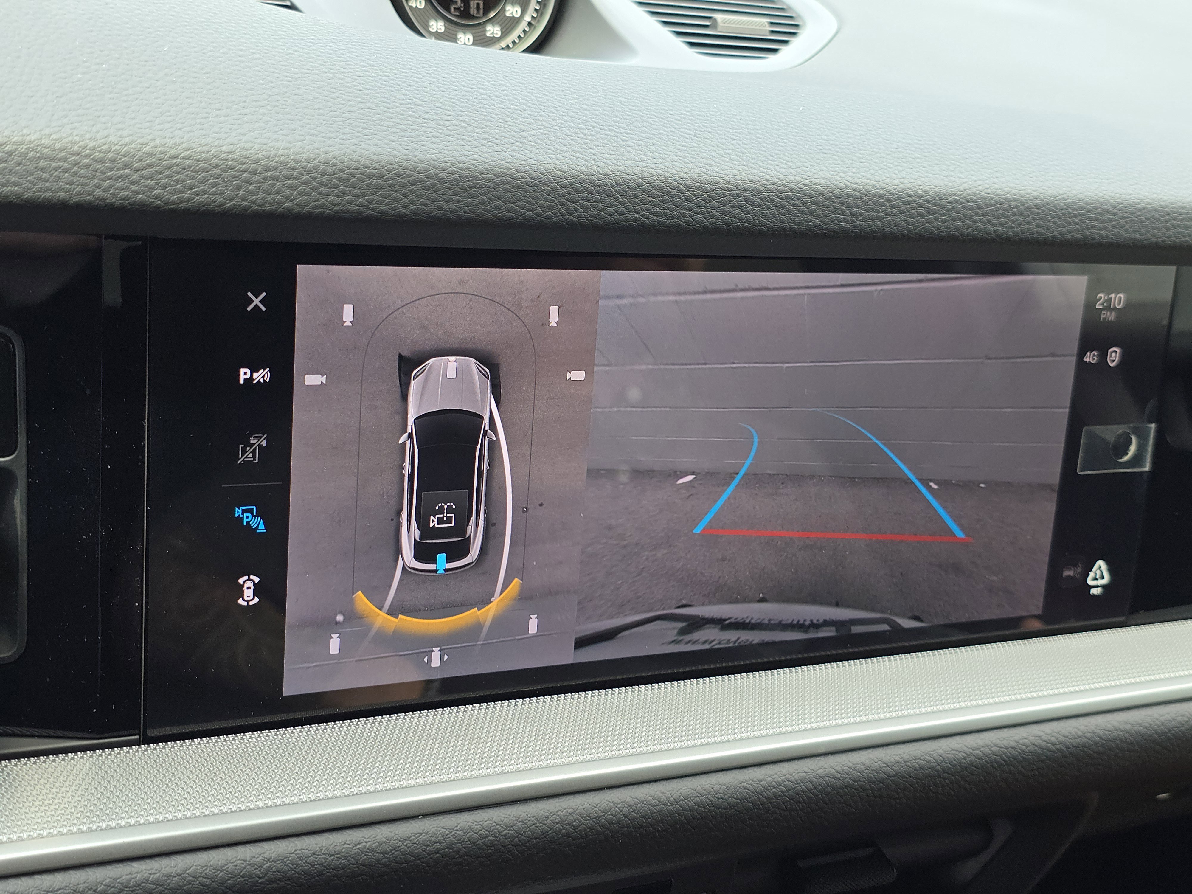 New 2025 Porsche Cayenne Coupe image 22