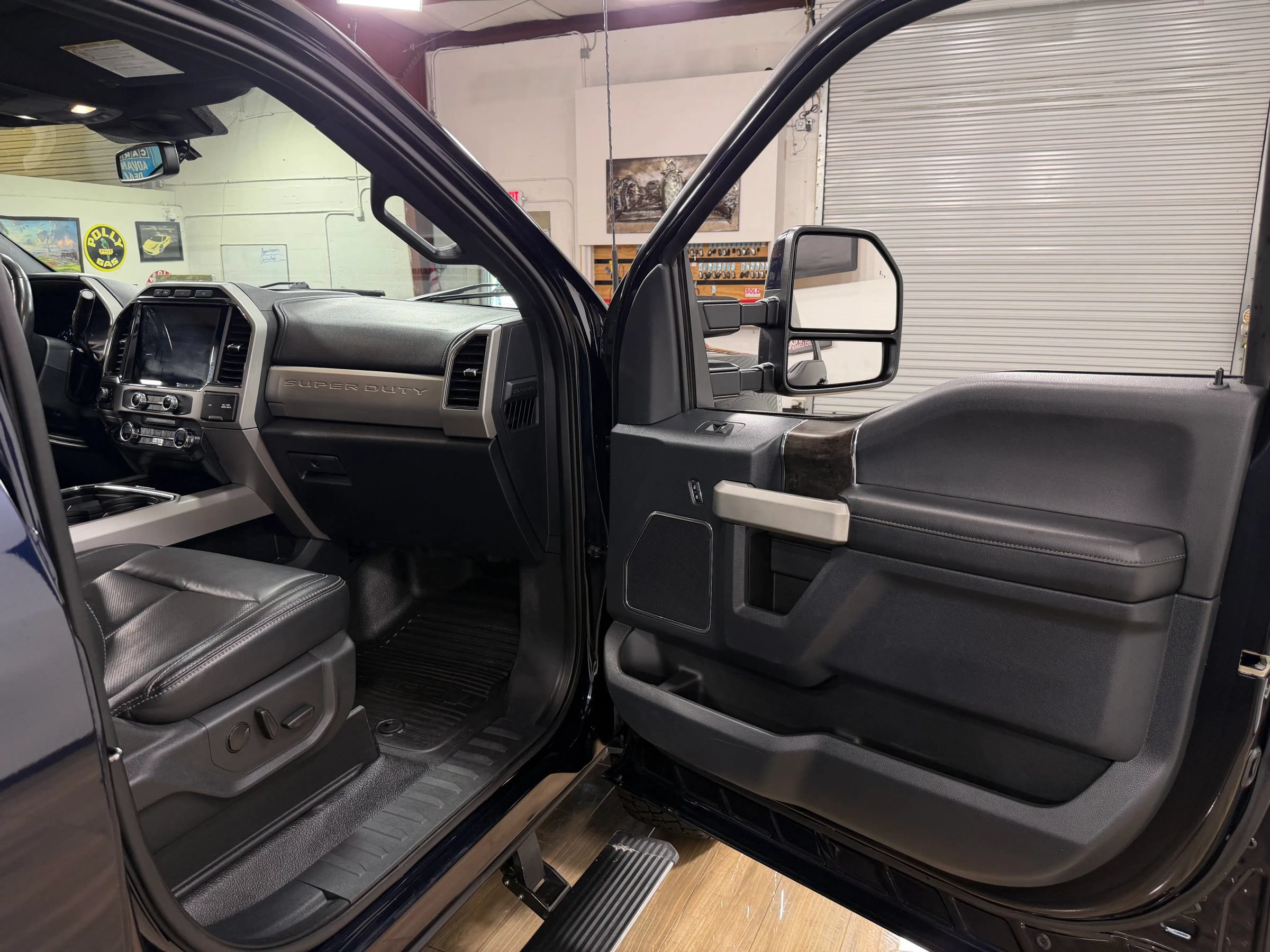 Used 2022 Ford F350 Lariat w/ Lariat Ultimate Package AWD/4WD image 20