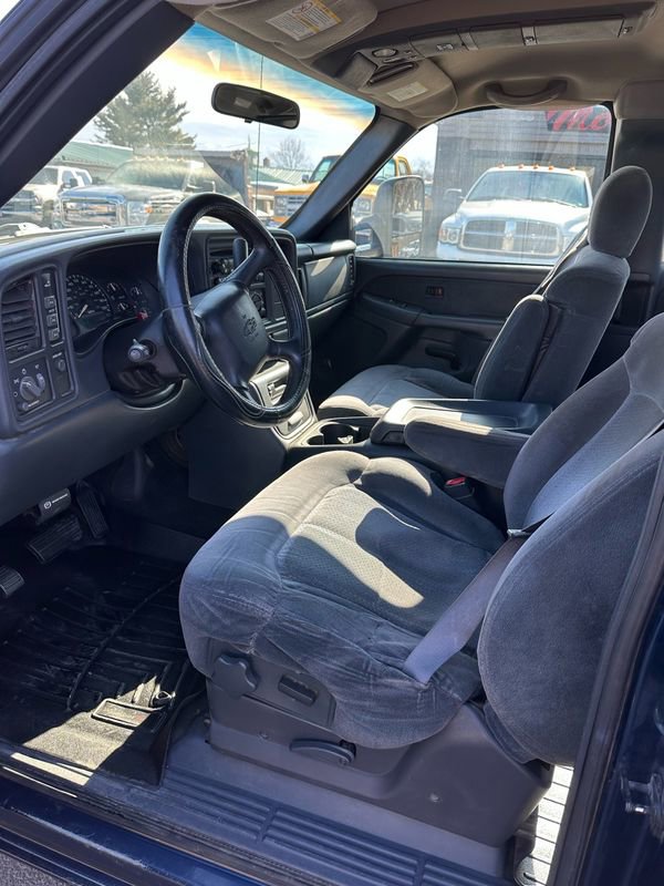 Used 2002 Chevrolet Silverado 2500 LS image 8