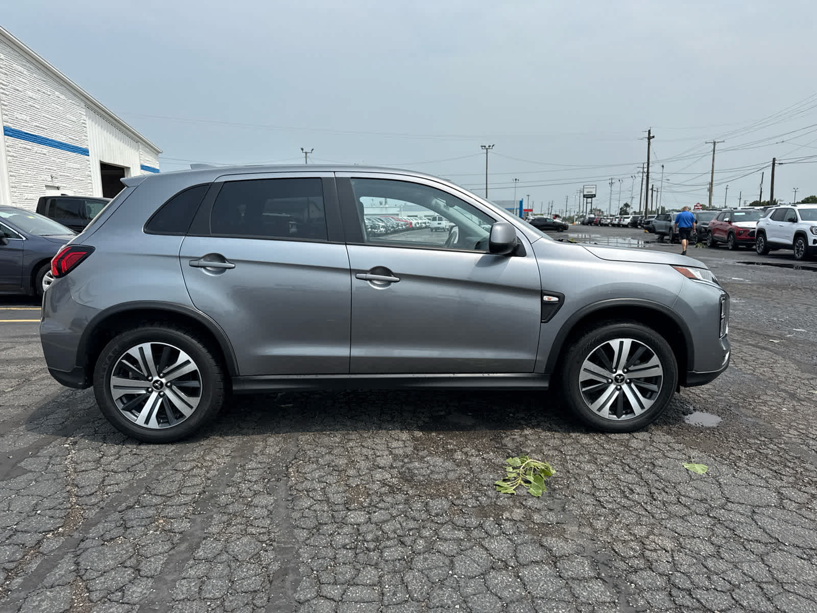 Used 2024 Mitsubishi Outlander Sport ES AWD/4WD image 6
