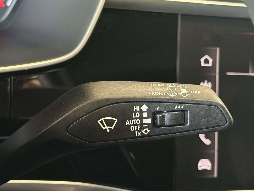 Used 2025 Audi Q3 2.0T Premium w/ Convenience Package AWD/4WD image 27