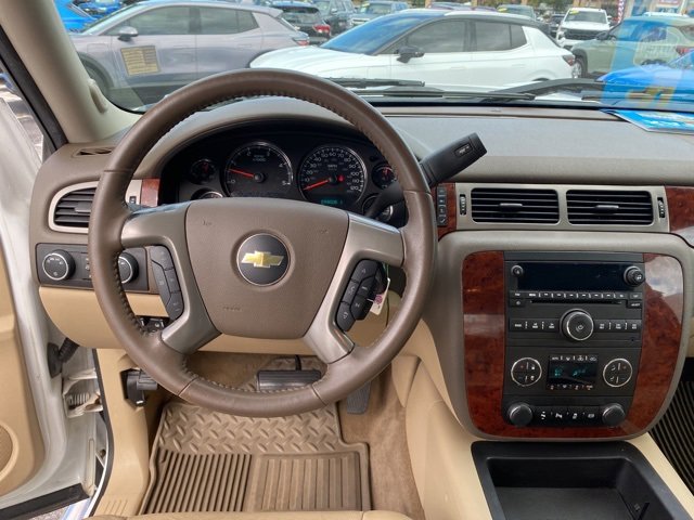 Used 2014 Chevrolet Silverado 2500 LTZ w/ LTZ Plus Package image 2