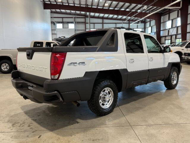 Used 2003 Chevrolet Avalanche 2500 AWD/4WD image 8