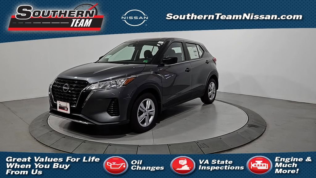 New 2025 Nissan Kicks Play S