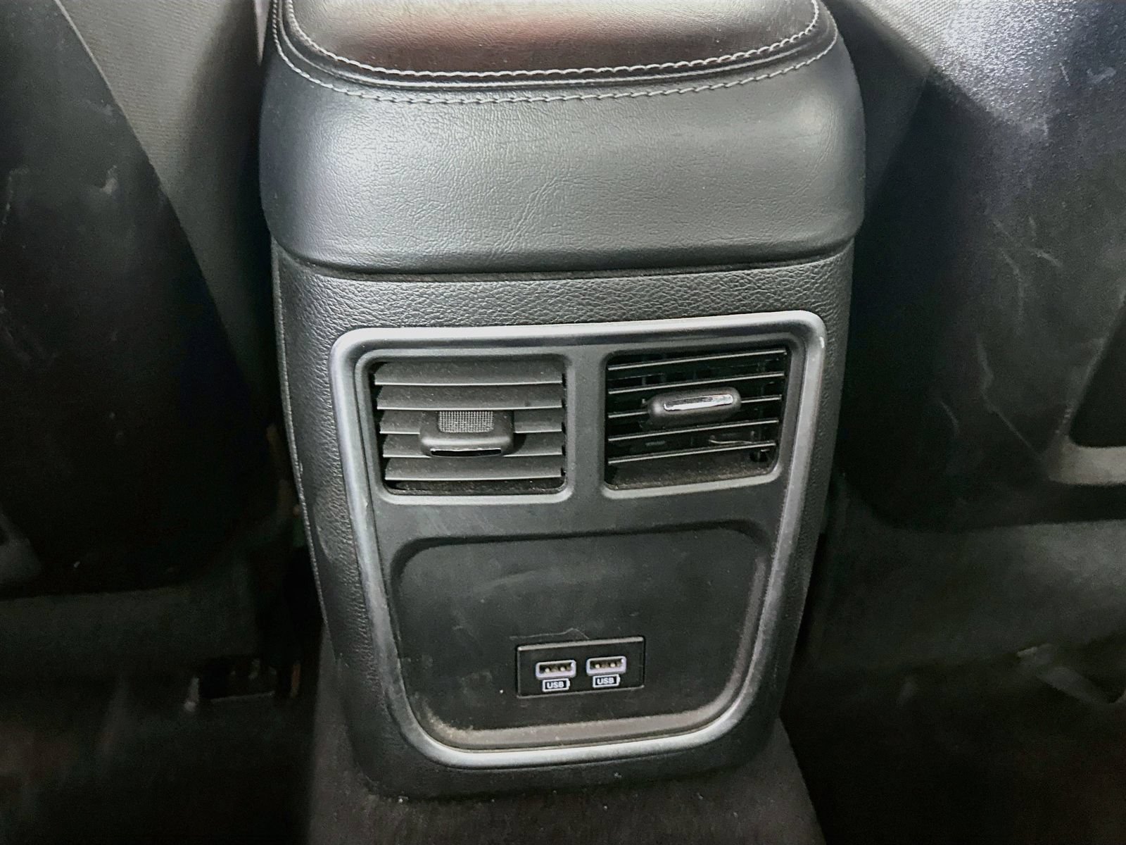 Used 2019 Dodge Charger SXT AWD/4WD image 28