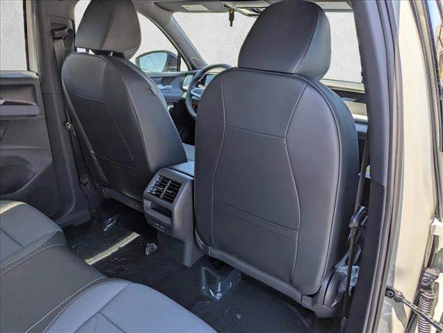 New 2026 Volkswagen Tiguan SE R-Line FWD image 27