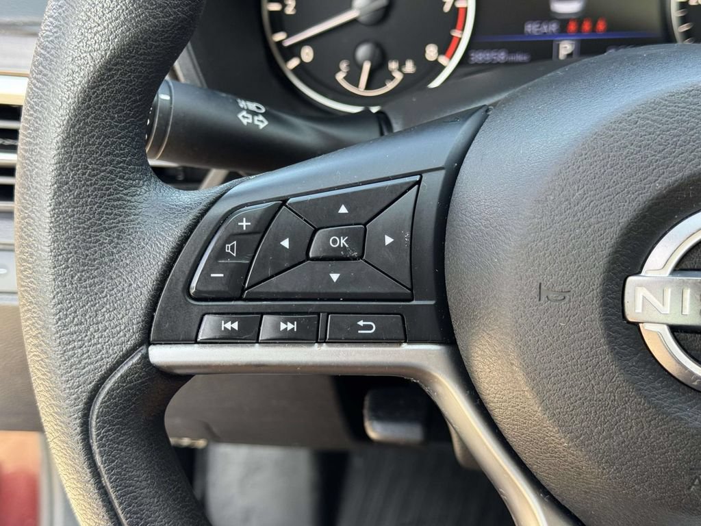 Used 2023 Nissan Altima 2.5 SV AWD/4WD image 12