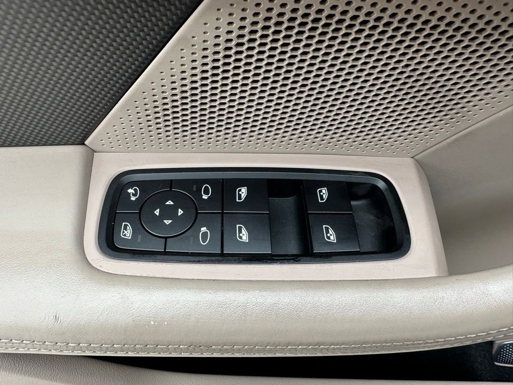 Certified 2022 Porsche Taycan GTS AWD/4WD image 19