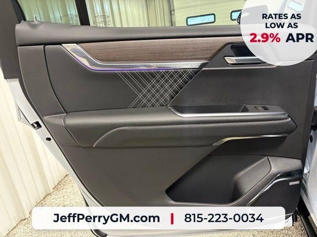 New 2026 GMC Acadia Denali w/ Super Cruise Package AWD/4WD image 18