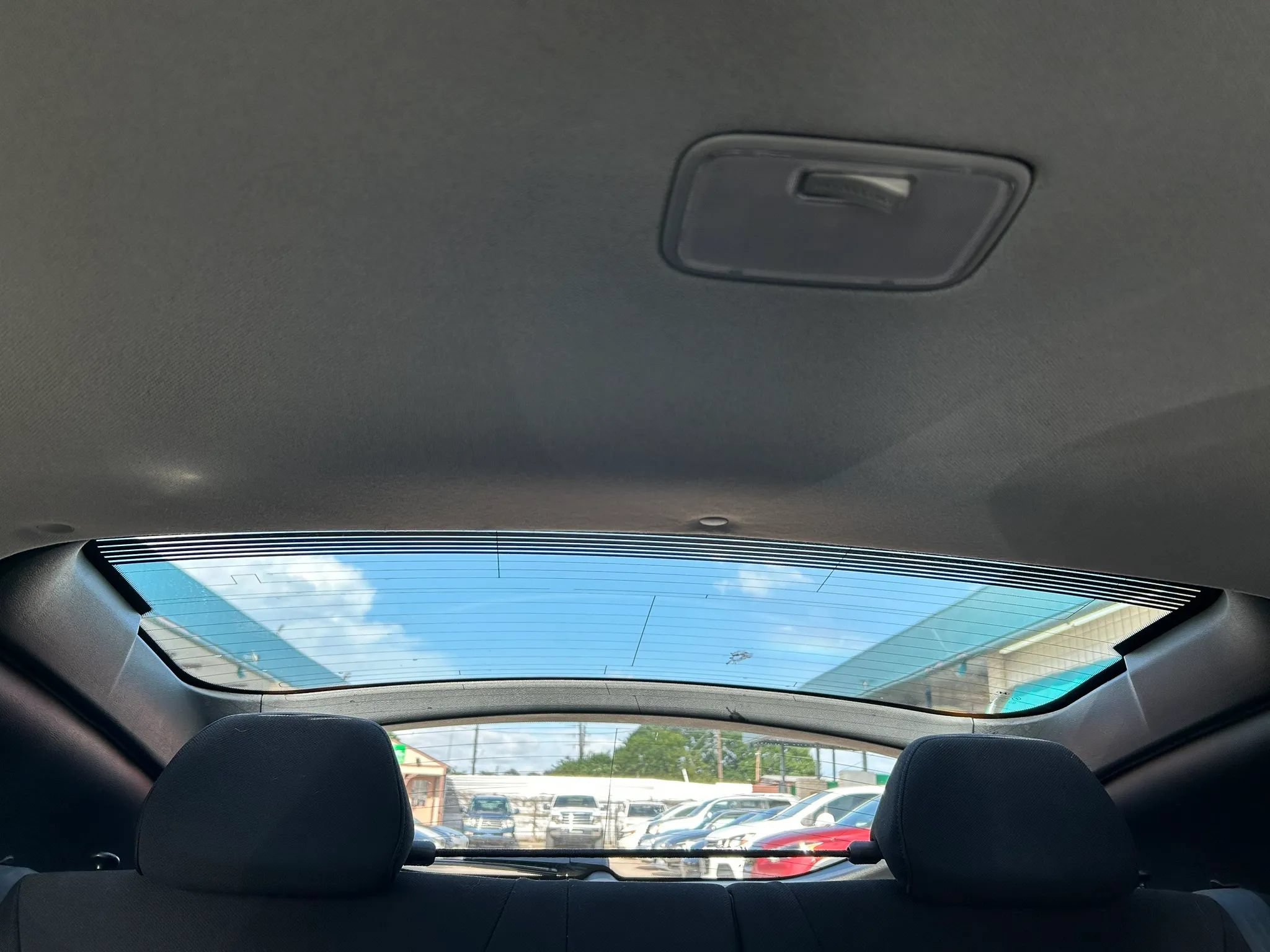 Used 2013 Hyundai Veloster FWD image 19