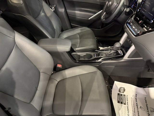 Used 2022 Toyota Corolla Cross XLE w/ Convenience Package image 25