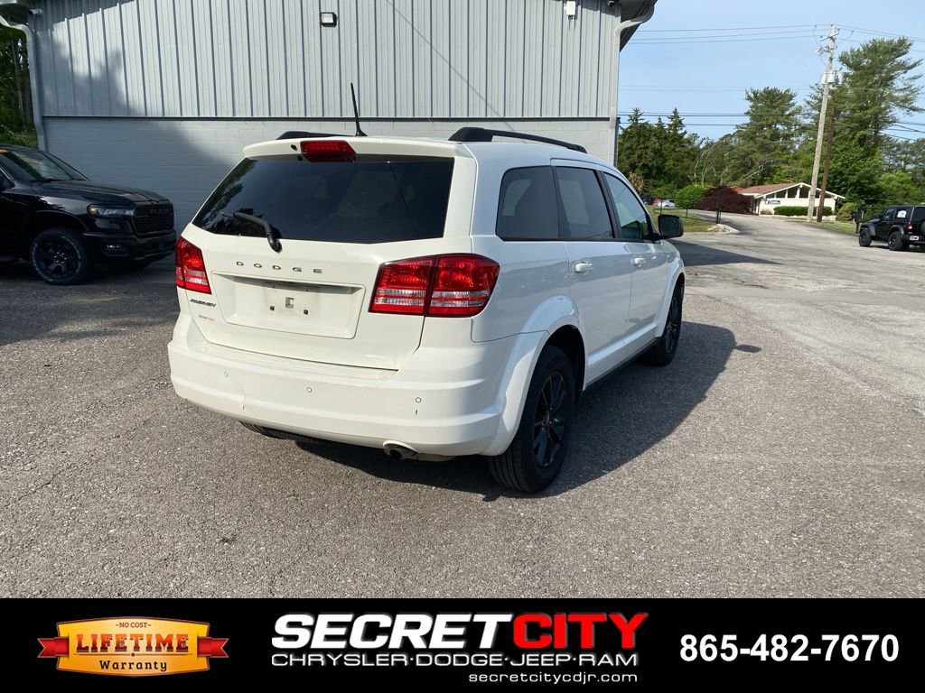 Used 2020 Dodge Journey SE w/ Blacktop Package FWD image 5