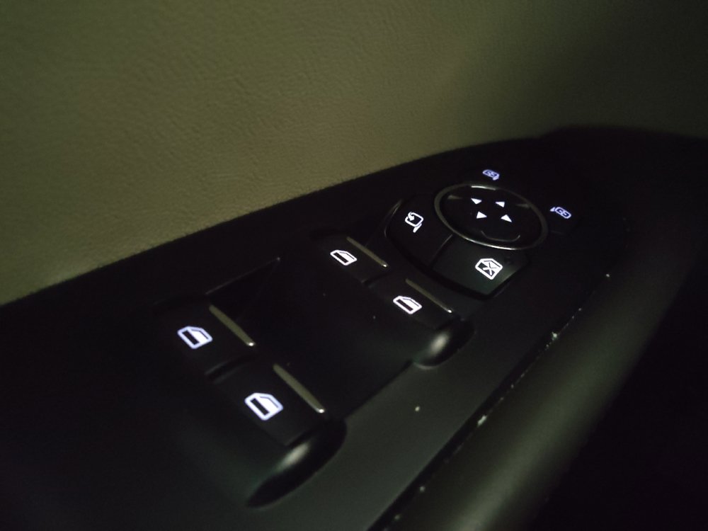 Used 2017 Lincoln MKX Reserve w/ Driver Assistance Package FWD image 27
