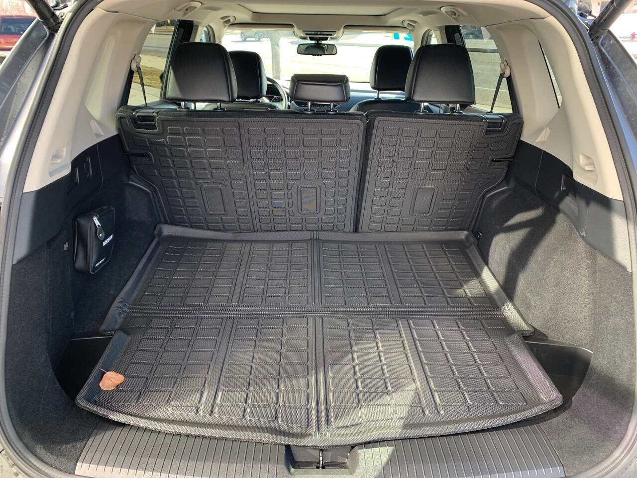 Used 2021 Nissan Rogue SL w/ Premium Package image 11