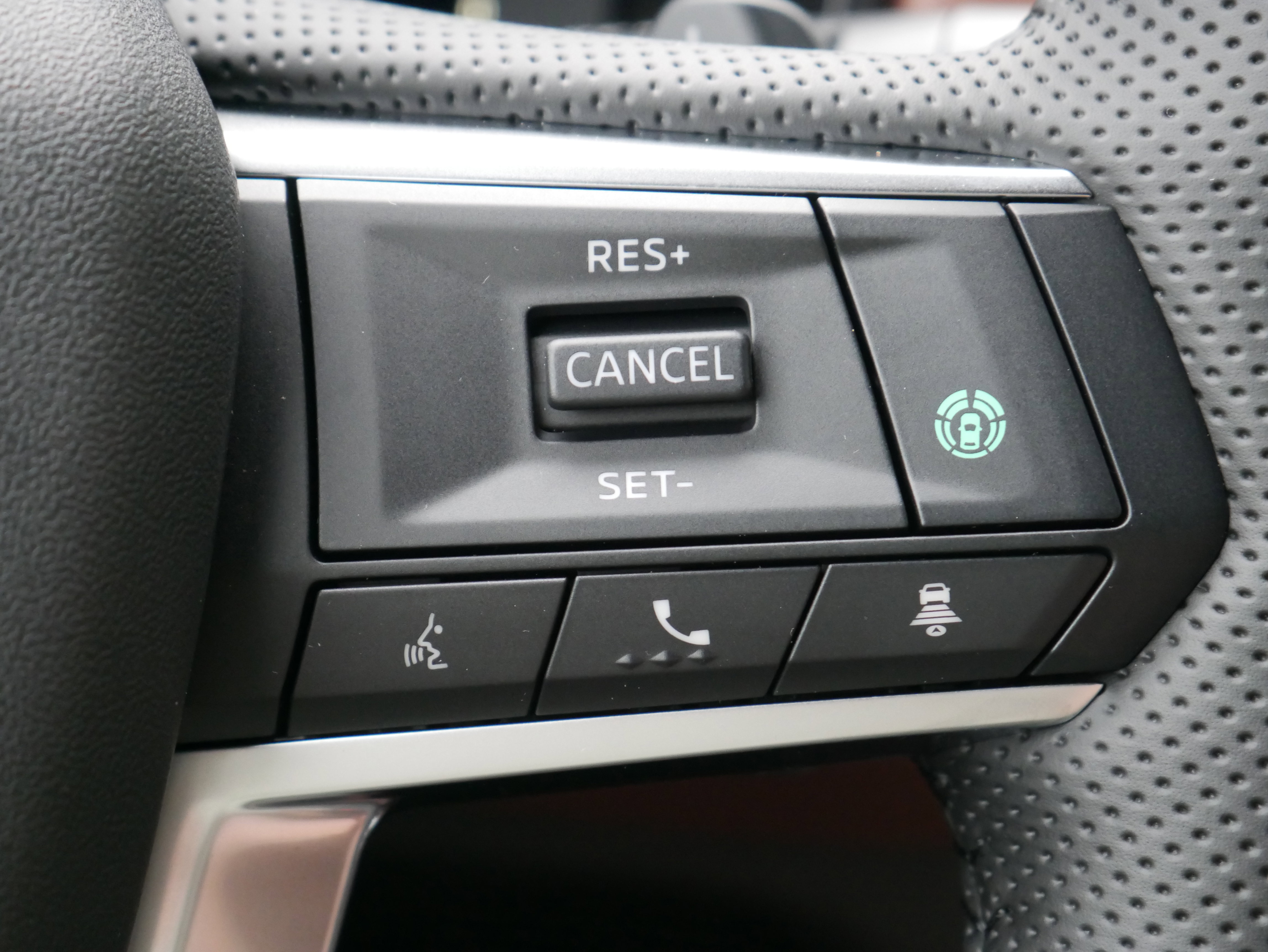 New 2025 Mitsubishi Outlander SEL image 25