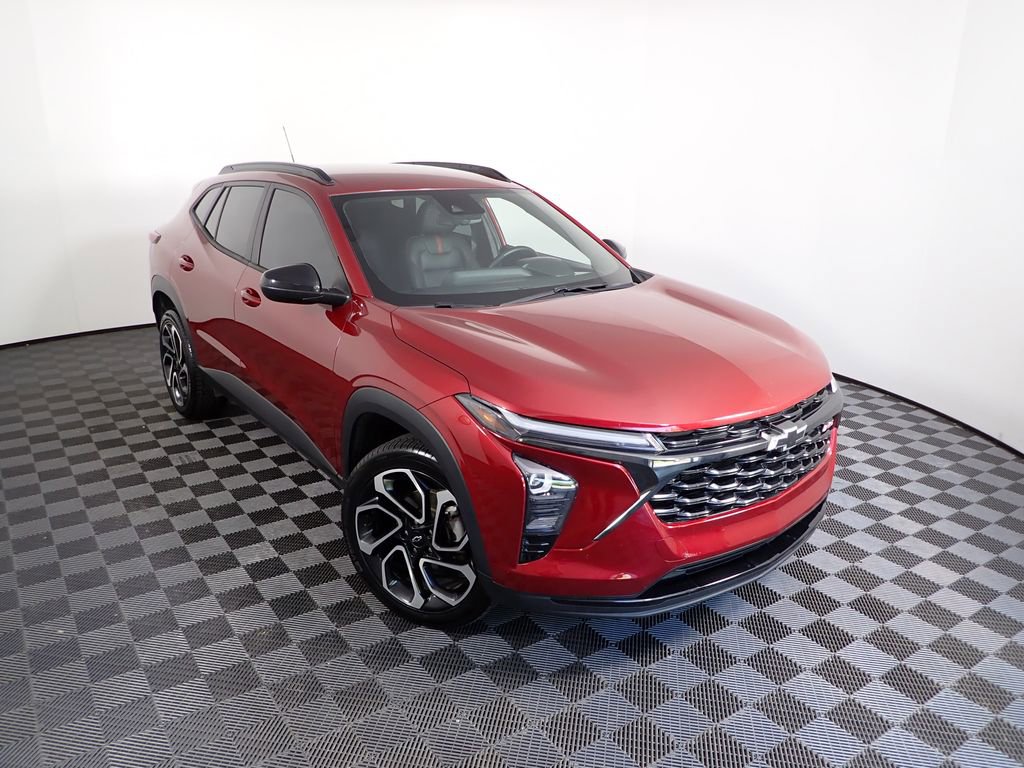 Used 2024 Chevrolet Trax RS FWD image 9