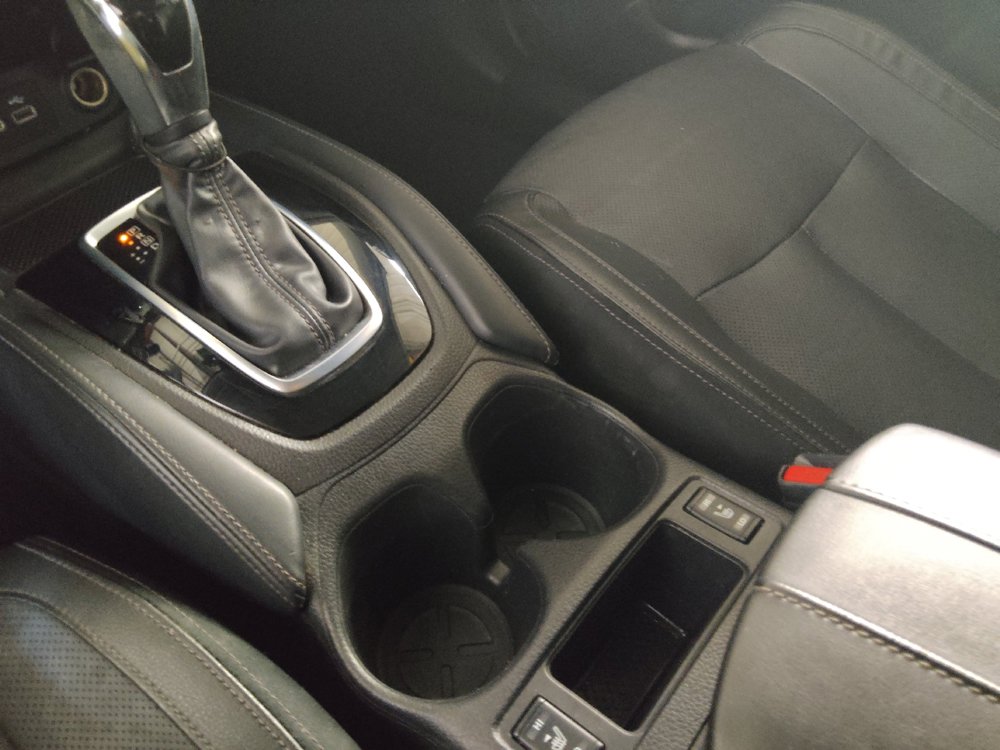 Used 2018 Nissan Rogue SL w/ Premium Package FWD image 26