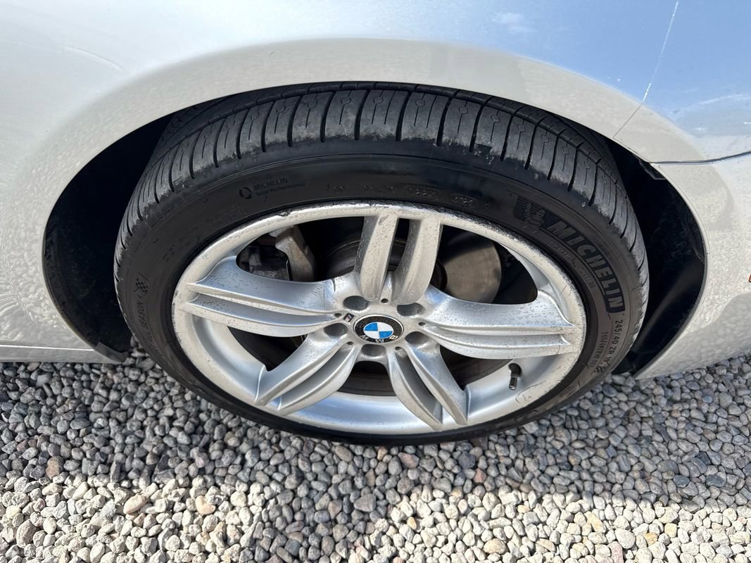 Used 2012 BMW 550i xDrive Sedan image 35