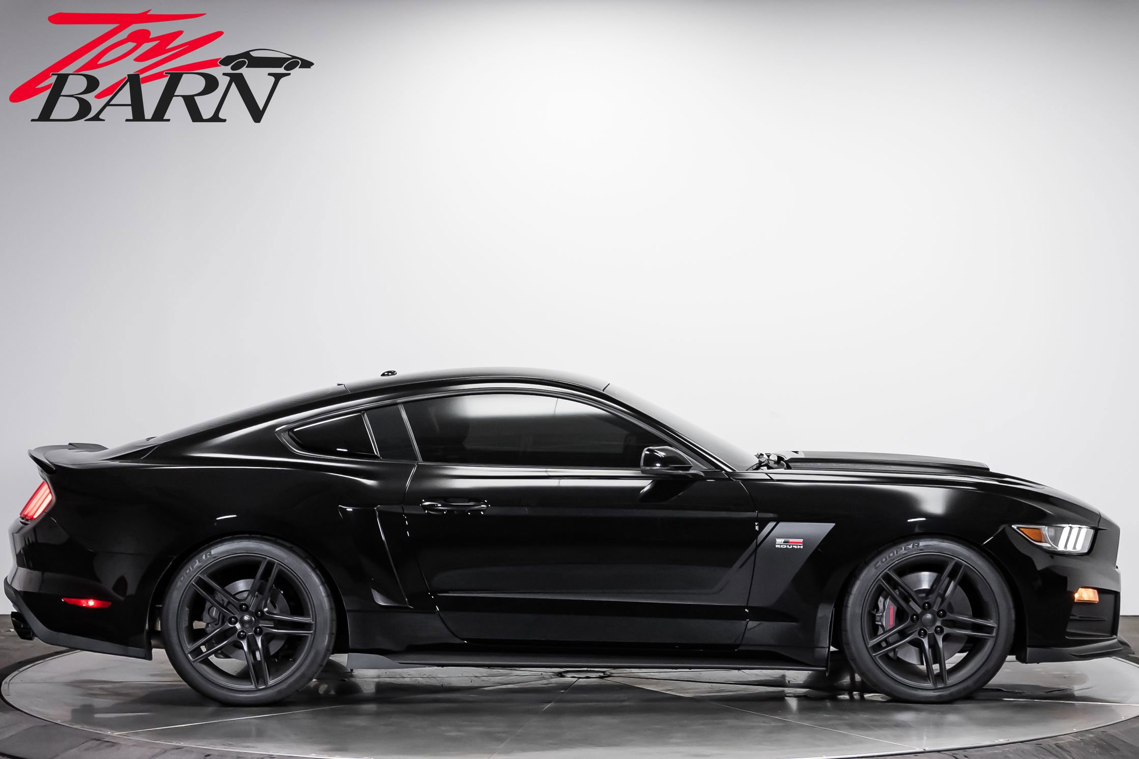 Used 2016 Ford Mustang GT Premium w/ GT Performance Package RWD image 6