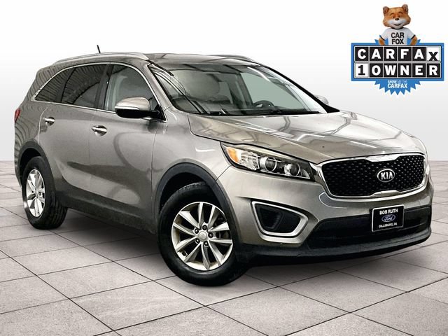 Used 2016 Kia Sorento FWD image 2