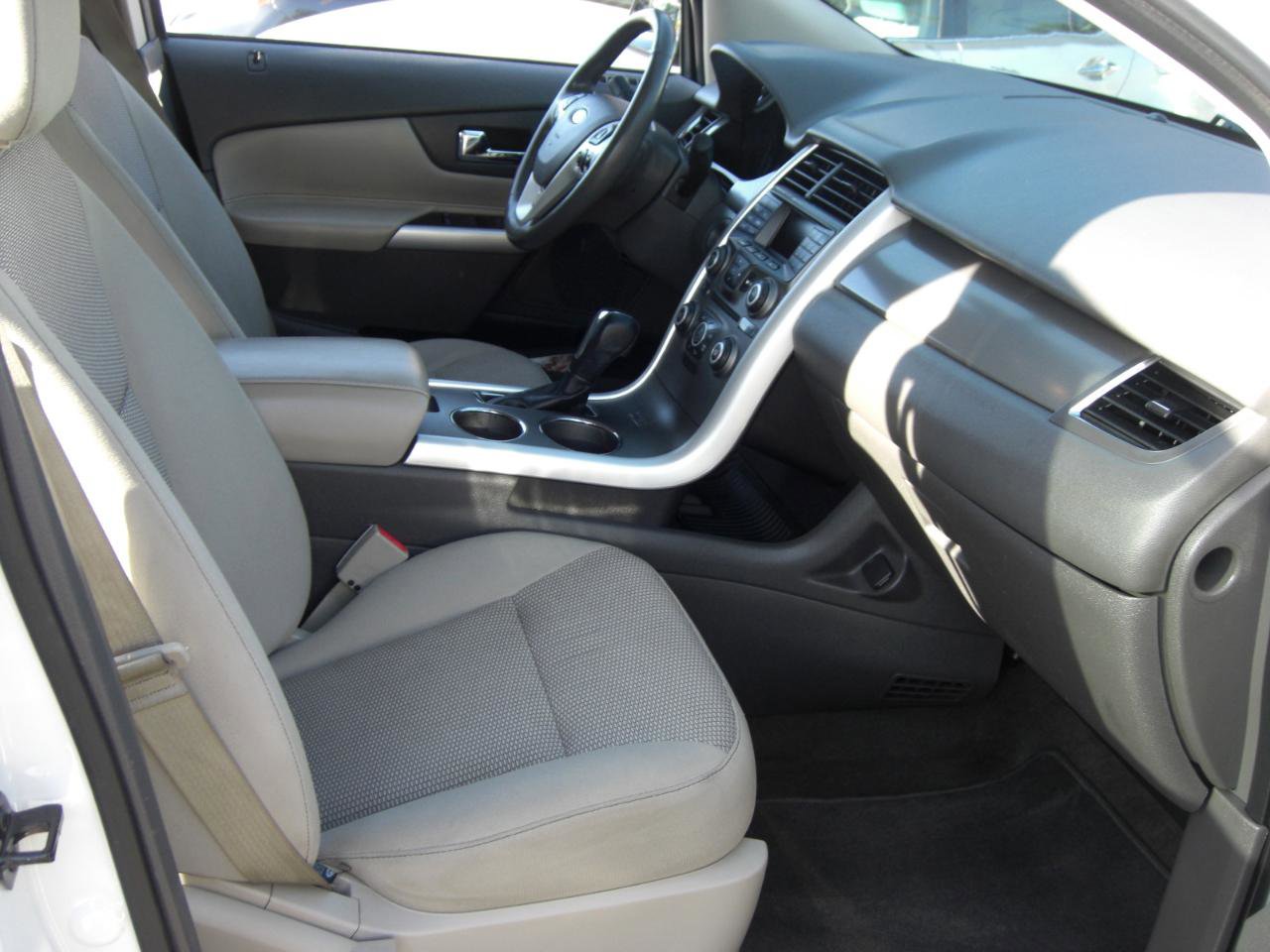 Used 2013 Ford Edge SEL AWD/4WD image 16