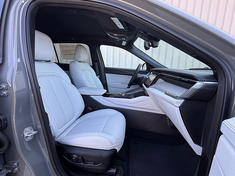 New 2026 Jeep Cherokee Limited AWD/4WD image 17