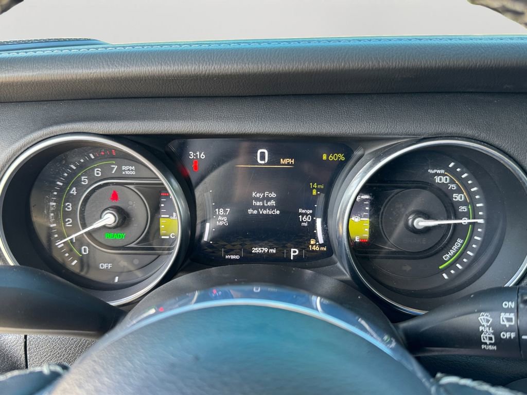 Used 2023 Jeep Wrangler Unlimited Sahara w/ Cold Weather Group AWD/4WD image 29