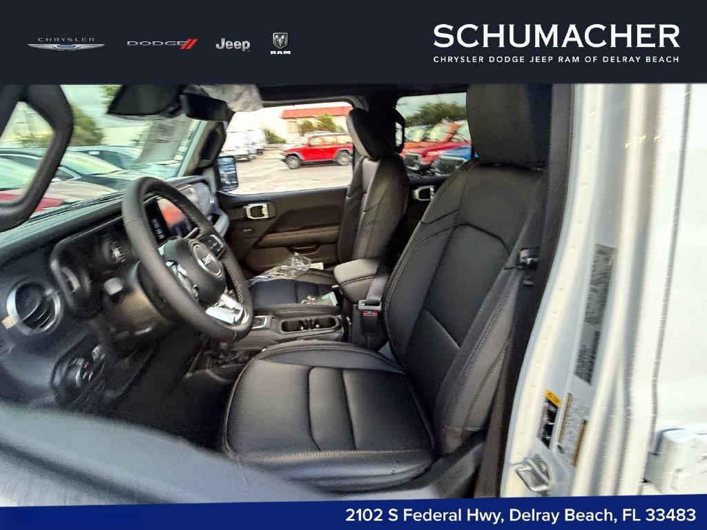 New 2027 Jeep Wrangler Unlimited Sahara AWD/4WD image 11