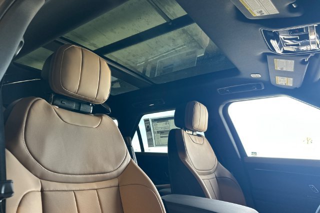 New 2026 Land Rover Range Rover Sport Dynamic SE AWD/4WD image 16