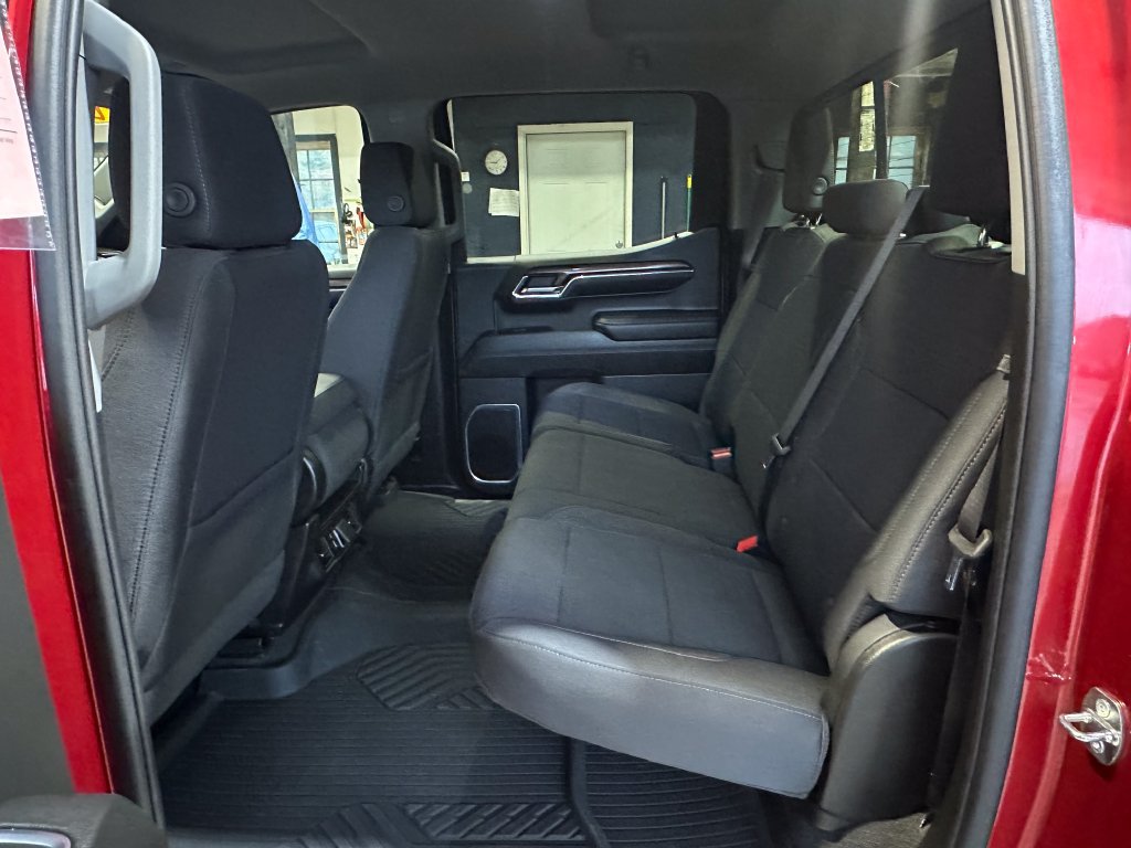 Used 2024 Chevrolet Silverado 1500 LT AWD/4WD image 18