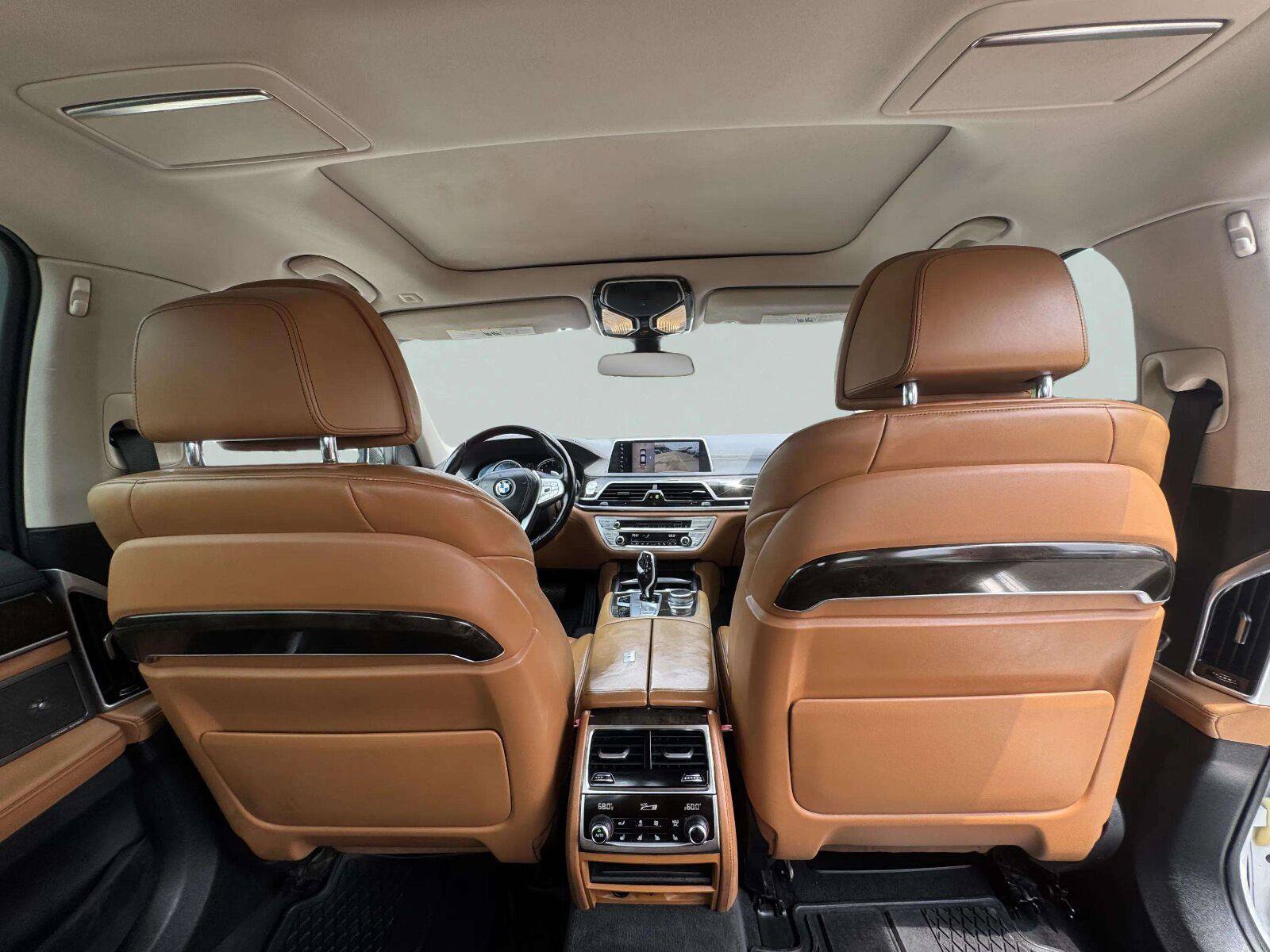 Used 2016 BMW 750i xDrive AWD/4WD image 41