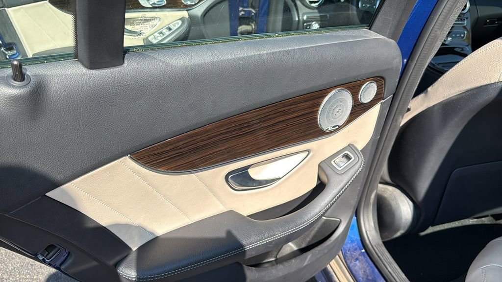 Used 2019 Mercedes-Benz C 300 Sedan image 21
