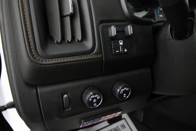 Used 2022 GMC Canyon AT4 w/ Trailering Package image 14