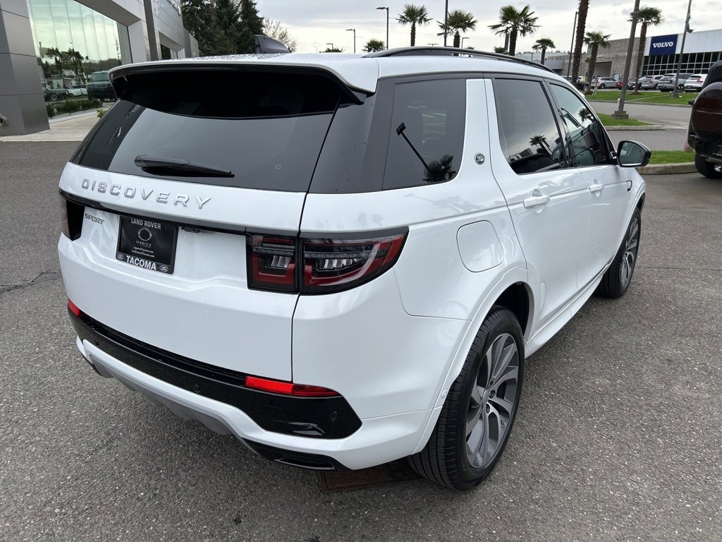New 2025 Land Rover Discovery Sport S image 7