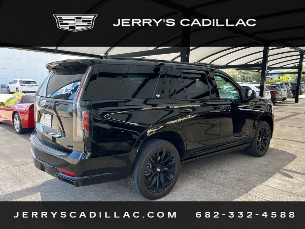 Used 2024 Cadillac Escalade Sport Platinum w/ LPO, ONYX Package AWD/4WD image 5
