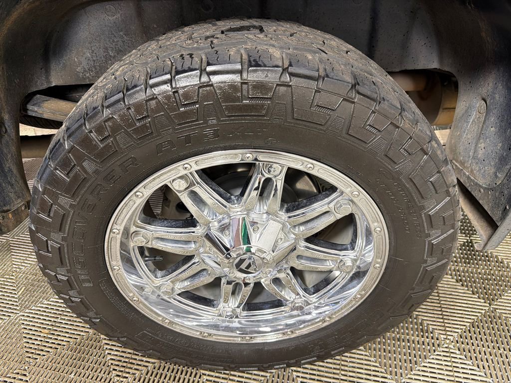 Used 2023 Chevrolet Silverado 1500 LT w/ Z71 Off-Road Package image 17