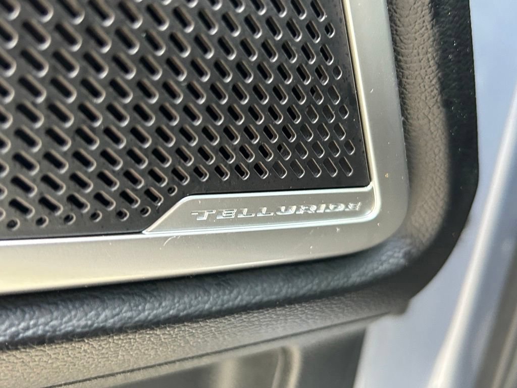 Used 2023 Kia Telluride EX w/ EX Captain's Chair Package FWD image 35