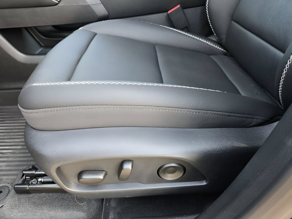 Used 2026 GMC Terrain Denali w/ LPO, Floor Liner Package AWD/4WD image 21