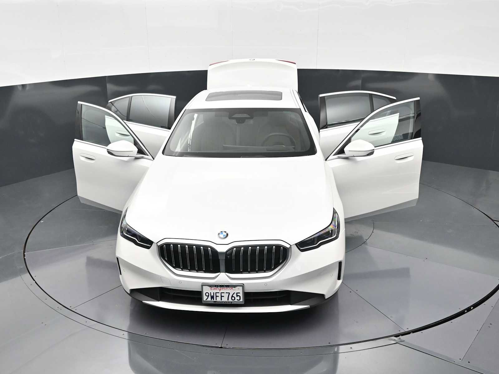Used 2026 BMW 530i RWD image 32