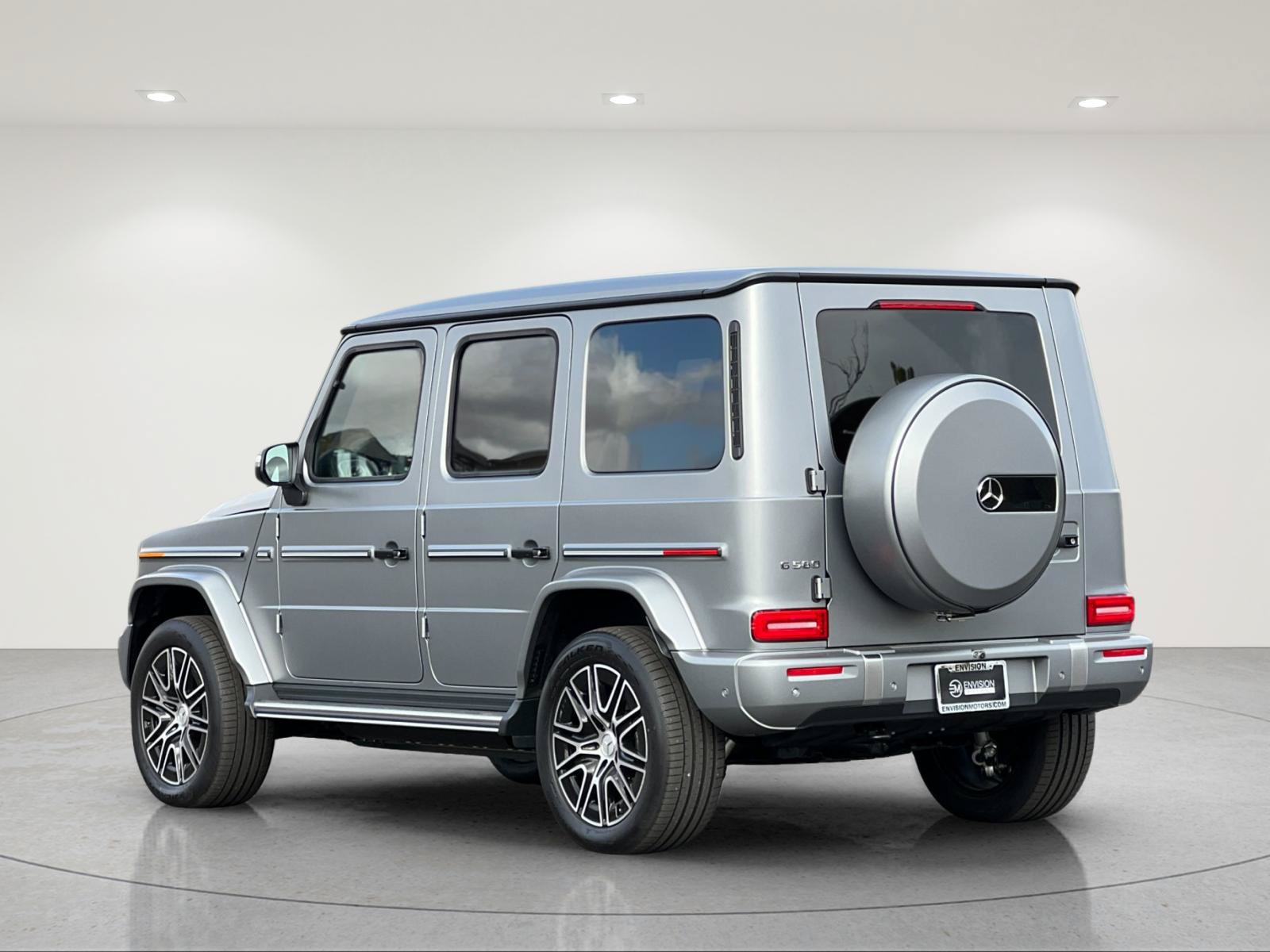 New 2027 Mercedes-Benz G 580 e image 3