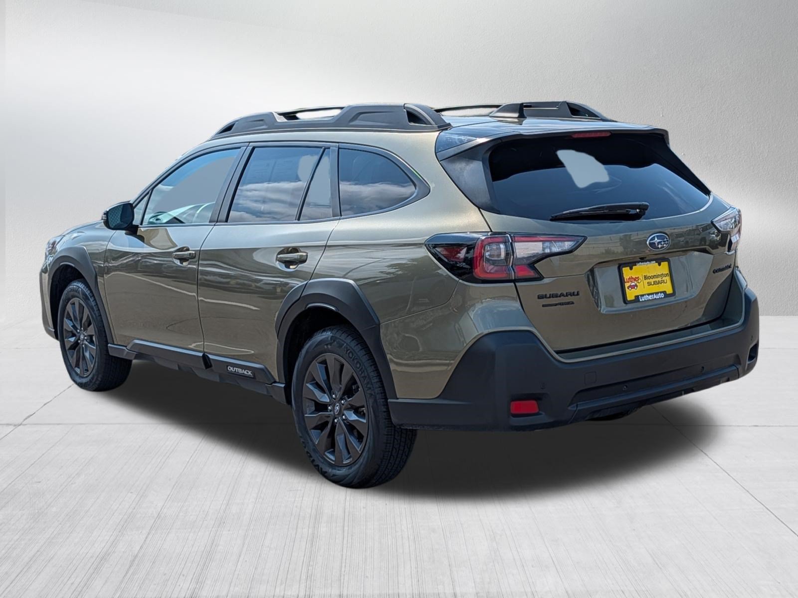 Certified 2025 Subaru Outback Onyx Edition AWD/4WD image 5