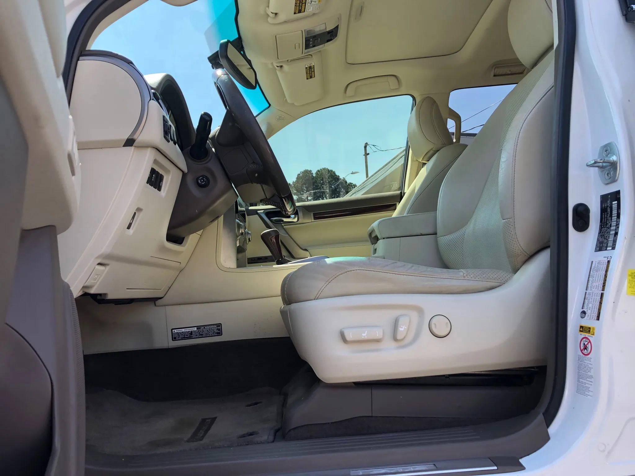 Used 2016 Lexus GX 460 Luxury w/ Preferred Accessory Package image 23