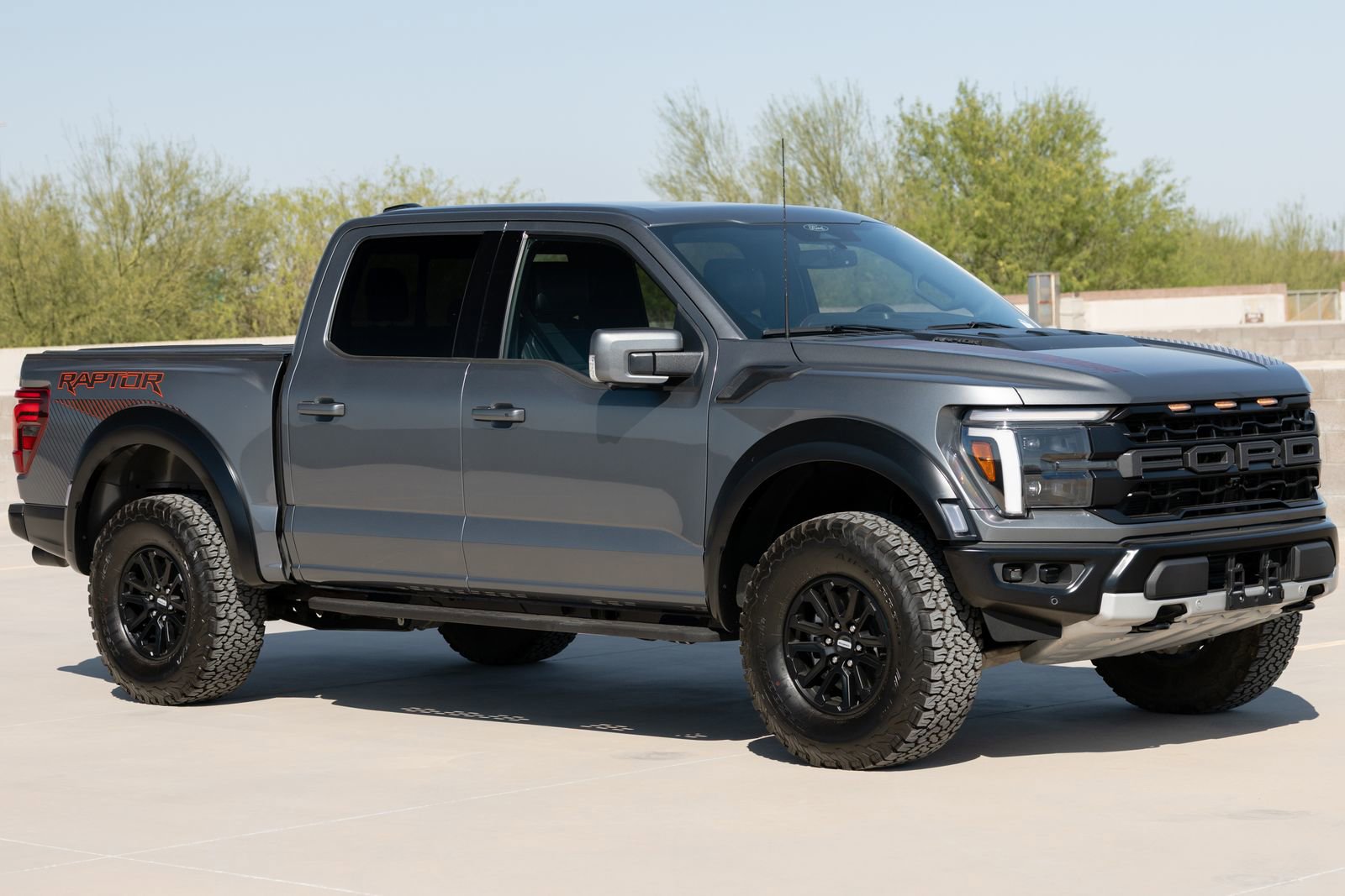 Used 2025 Ford F150 Raptor image 60