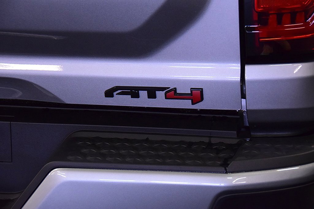 Used 2026 GMC Canyon AT4 w/ Technology Plus Package image 13