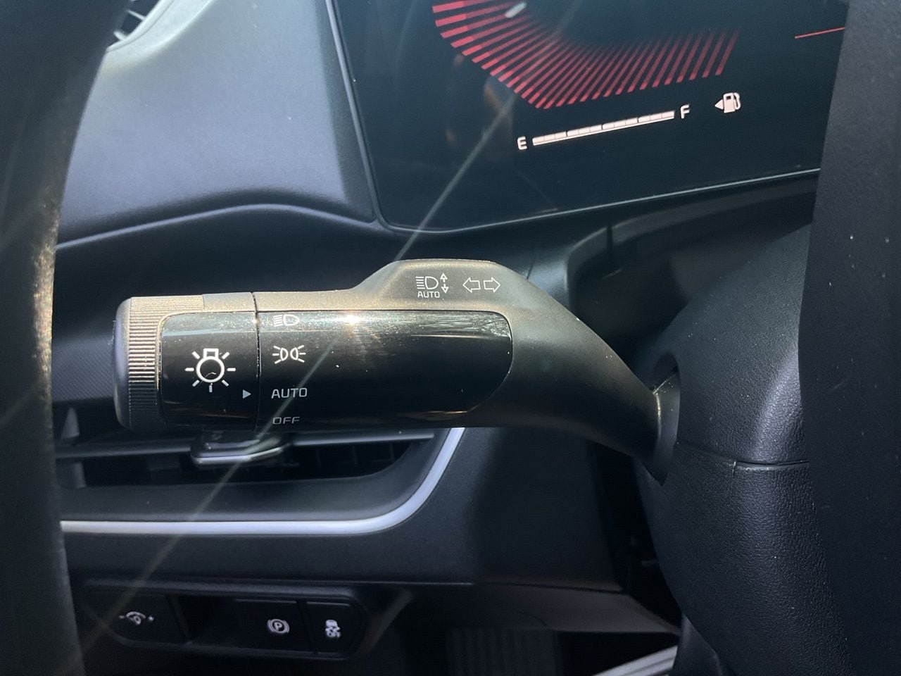 Used 2025 Kia K4 FWD image 31