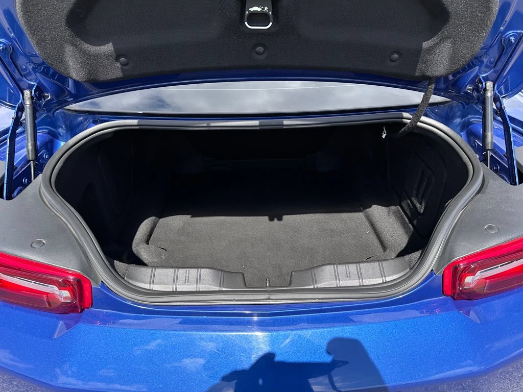 Certified 2021 Chevrolet Camaro LT RWD image 37