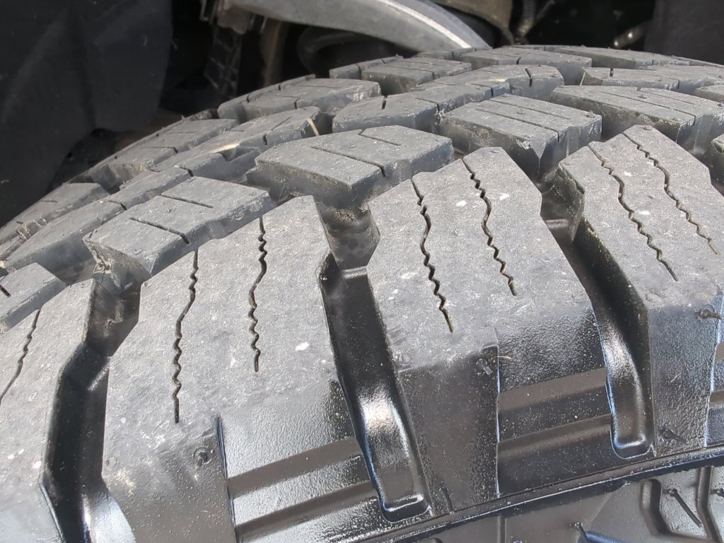 Used 2024 Chevrolet Silverado 1500 LT image 12