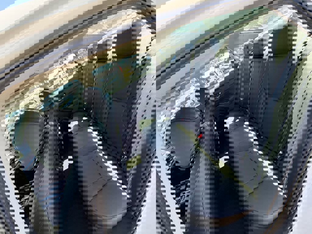 Used 2025 Honda Accord Touring image 13